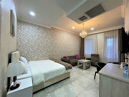 Aivani Hotel