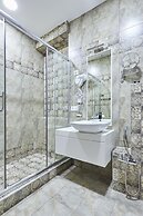 Aivani Hotel