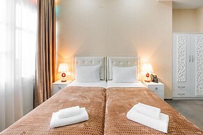 Aivani Hotel