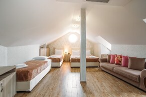 Aivani Hotel