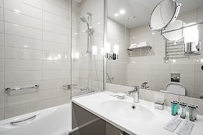 Ramada Hotel & Suites by Wyndham Novosibirsk Zhukovka