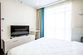 Ramada Hotel & Suites by Wyndham Novosibirsk Zhukovka