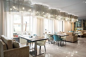 Ramada Hotel & Suites by Wyndham Novosibirsk Zhukovka