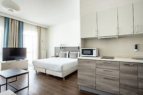 Ramada Hotel & Suites by Wyndham Novosibirsk Zhukovka