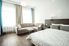 Ramada Hotel & Suites by Wyndham Novosibirsk Zhukovka