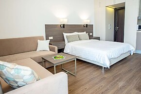 Ramada Hotel & Suites by Wyndham Novosibirsk Zhukovka