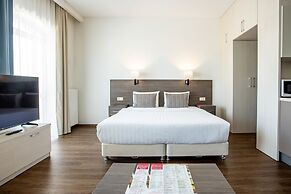 Ramada Hotel & Suites by Wyndham Novosibirsk Zhukovka