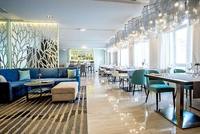 Ramada Hotel & Suites by Wyndham Novosibirsk Zhukovka