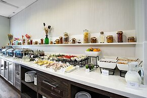 Ramada Hotel & Suites by Wyndham Novosibirsk Zhukovka