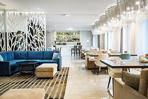 Ramada Hotel & Suites by Wyndham Novosibirsk Zhukovka