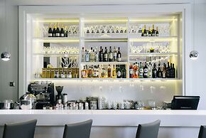 Ramada Hotel & Suites by Wyndham Novosibirsk Zhukovka