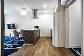 Ramada Hotel & Suites by Wyndham Novosibirsk Zhukovka