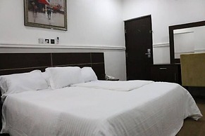 The Den Hotel