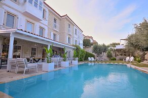 Peremere Alacati Hotel