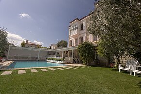 Peremere Alacati Hotel