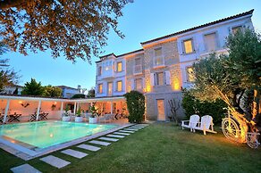 Peremere Alacati Hotel