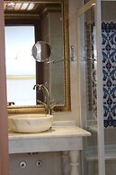 Marmara Deluxe Hotel