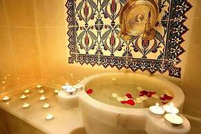 Marmara Deluxe Hotel