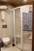 Marmara Deluxe Hotel