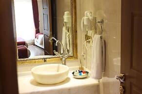 Marmara Deluxe Hotel