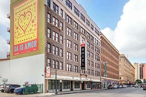 Best Western Premier Historic Travelers Hotel Alamo Riverwalk