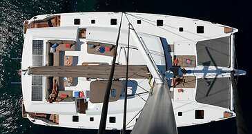 Dream Yacht Charter Private Crewed Yacht