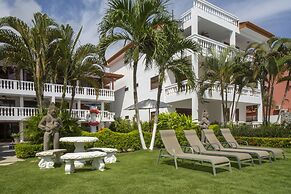 La Paloma Blanca by Lost Beach