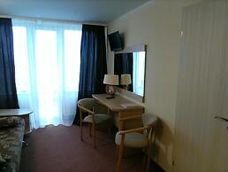 Mirniy Resort