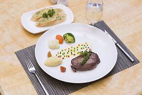 Phnom Penh Era Hotel