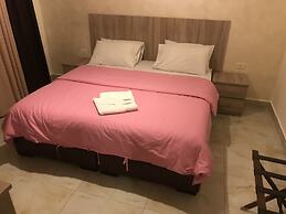 Suzan Studios & Apartments