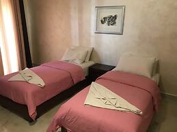 Suzan Studios & Apartments