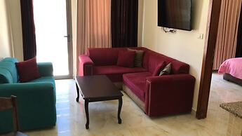 Suzan Studios & Apartments