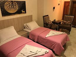 Suzan Studios & Apartments