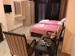 Suzan Studios & Apartments