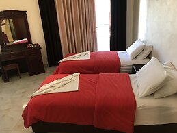 Suzan Studios & Apartments