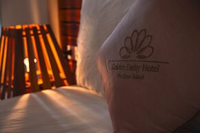 Golden Daisy Hotel