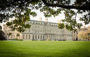 DCU Rooms at All Hallows College - Hostel