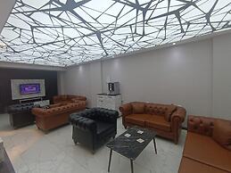 Peracity Hotel