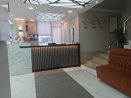 Peracity Hotel