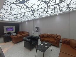 Peracity Hotel