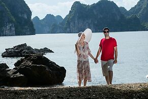 Emperor Cruises Legacy Halong