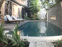 Kubu Munggu Homestay