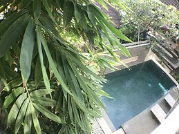 Kubu Munggu Homestay