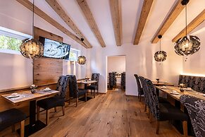 Hotel Alpina Ros Demming