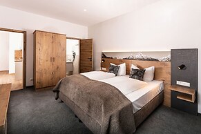 Hotel Alpina Ros Demming