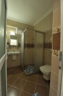Taner Otel