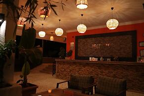Taner Otel