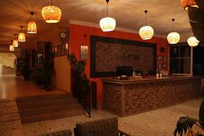 Taner Otel