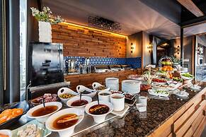 Turk Inn Ferro Hotel