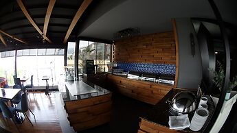 Turk Inn Ferro Hotel